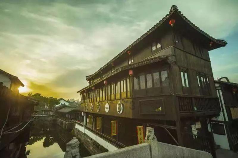 石家庄高新区:翰墨飘香 珠峰派出所里送祝福